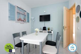 Lena`s Beach House by HelloVacations - 7