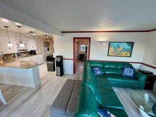 Catalina Two Bedroom View Home - Avalon - 4