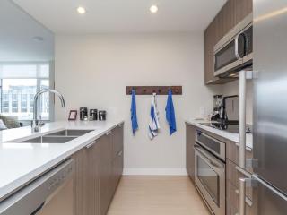 Sparkling Gem And Brand New Condo In The Heart Of The City - Victoria - 7