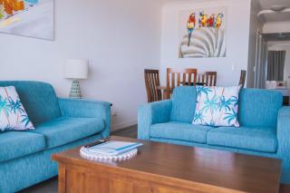 Surfers Horizons - 2