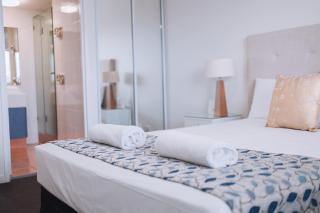 Surfers Horizons - 1