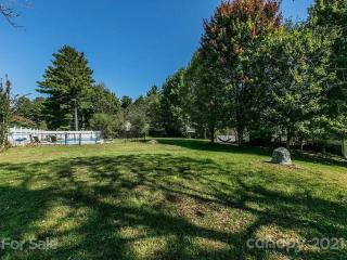 NEWLY Renovated near Asheville! HOT TUB and seasonal POOL! - Fletcher - 8