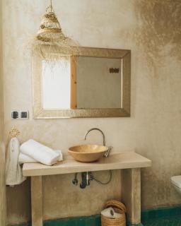 Blue Waves Boutique Hostel - 1