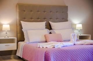Sunset Apartments - 6