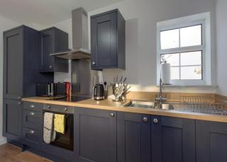 Donington Cottage Apt 8 - 9
