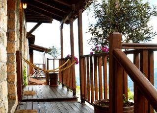 Nymfes Guesthouse - 4