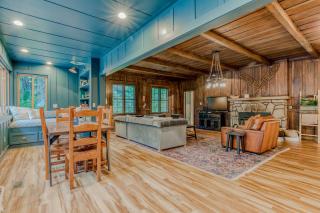 Hygge Cabin On The River - Rhododendron - 7
