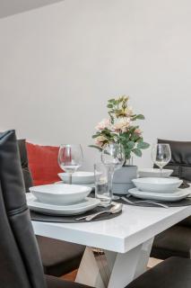 Stunning 3BR house in Basildon - Basildon - 6