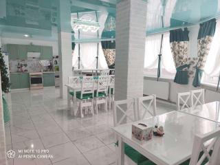 GREEN HOUSE - 1