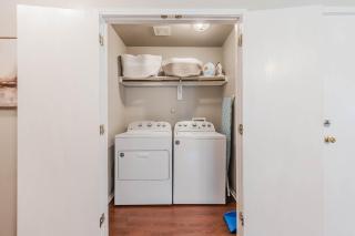 3Bedroom 2Bathroom close to historic downtown fast wifi - 6