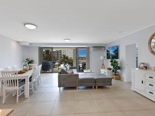 Coast Apartments 19 - The Entrance - 9
