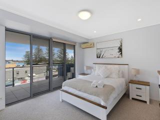 Coast Apartments 19 - The Entrance - 5