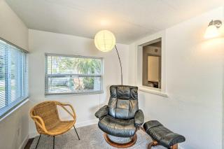 Tropical Port Charlotte Cottage - Walk to Bay! - Yonkers - 6