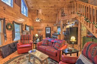 Rural Murphy Cabin - Yard, Hot Tub and Fire Pit - 0