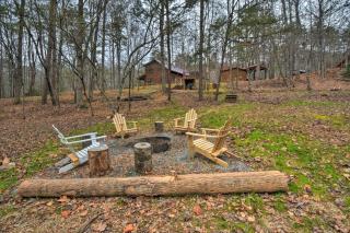 Rural Murphy Cabin - Yard, Hot Tub and Fire Pit - 8