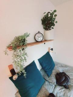 Charming and Bright Studio with Great View - 6