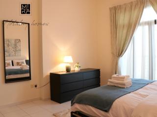 Mira Holiday Homes - Serviced 1 bedroom with Creek View - Dubai - 5