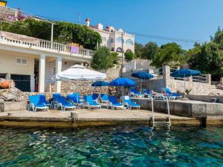 Apartments Rašica Molunat - Molunat - 4