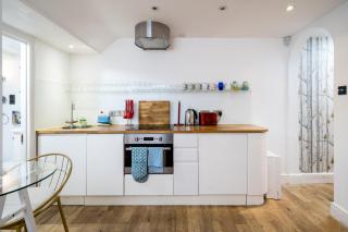 Stylish flat with private yard in Shepherd Bush - Londra - 2