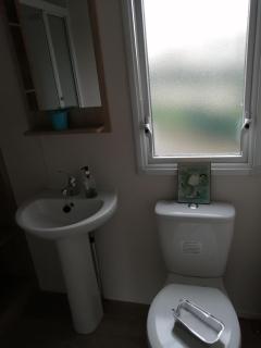 69R Seawick 2 Bedroom Caravan . New for 2022 - Saint Osyth - 7