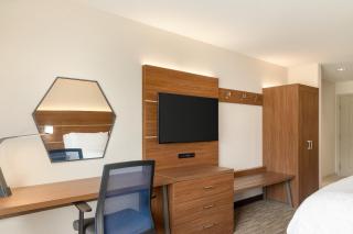 Holiday Inn Express & Suites Searcy by IHG - Searcy - 4
