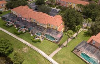 Luxury Villa With Large Private South Facing Pool townhouse - Kissimmee - 6