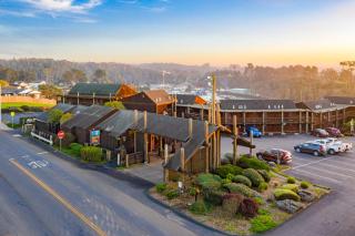 Harbor Lite Lodge - Fort Bragg - 7