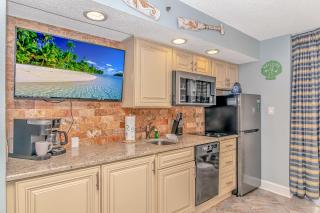 4th Floor Oceanfront 1 Bedroom Suite! Beach Cove Resort 411 - Myrtle Beach - 4
