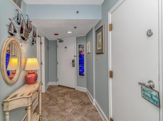 4th Floor Oceanfront 1 Bedroom Suite! Beach Cove Resort 411 - Myrtle Beach - 3