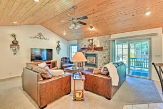 Near Trails, Lakes and Golf Pinetop Home with Deck - Pinetop-Lakeside - 7