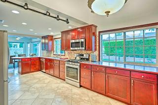 Pet-Friendly La Quinta Gem with Pool and Yard Games - La Quinta - 1