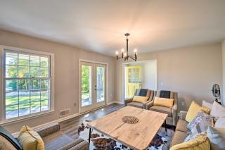 Mod Stable House on 10 Acres, Walk to Lake! - 6