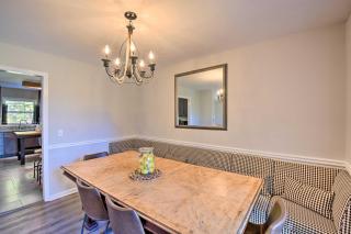 Mod Stable House on 10 Acres, Walk to Lake! - 5