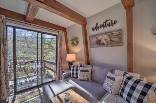2 Mi to Dtwn Banner Elk Mtn Townhome with Deck! - Banner Elk - 4