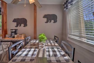 2 Mi to Dtwn Banner Elk Mtn Townhome with Deck! - Banner Elk - 1