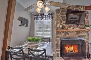 2 Mi to Dtwn Banner Elk Mtn Townhome with Deck! - Banner Elk - 2