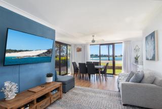 Time and Tide 1 - Tuncurry - 7