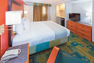 Baymont by Wyndham Lubbock - Downtown Civic Center - Lubbock - 1