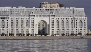 Beachfront apartment with sea view - 9