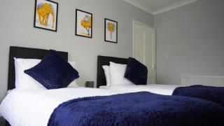 Portobello House - Four Bedroom House perfect for CONTRACTORS - Sleeps 6 - FREE parking - Wolverhampton - 5