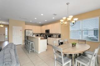 Veranda Home, 8br, 6 en-suites, Lake View,POOL SPA villa - Kissimmee - 8