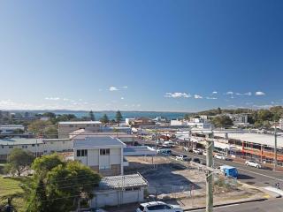 Bayview Apartments, 11,42 Stockton Street - Three bedroom unit In the heart of town with air con, lift and secure parking - Nelson Bay - 7