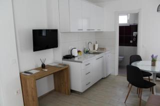 Royal Apartmani - 1
