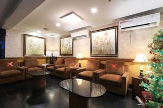 Coins Hotel Jakarta - Jakarta - 7
