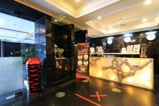 Coins Hotel Jakarta - Jakarta - 9