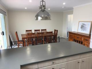 HOLL100 - Getaway to the Bay - Callala Bay - 2