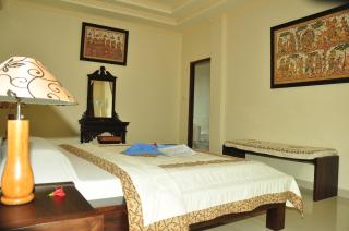 Three Dewi's Guest House - 8