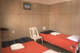 Mourya Deluxe A/C Lodge - Chitradurga - 4
