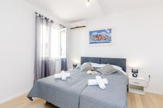 Miracle Apartments - 1