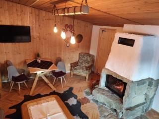 Chałpa na skarpie - 2